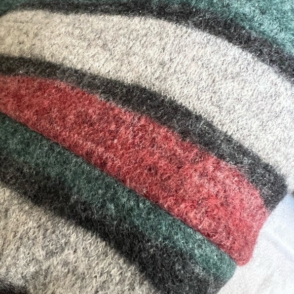 Y2K CY Fashion One Cold Shoulder Long Sleeves Turtleneck Pullover Sweater Small - Picture 4 of 5